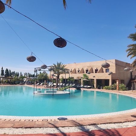 Les Jardins D Amizmiz 6 Piscines Bed & Breakfast Wawizelte Eksteriør bilde