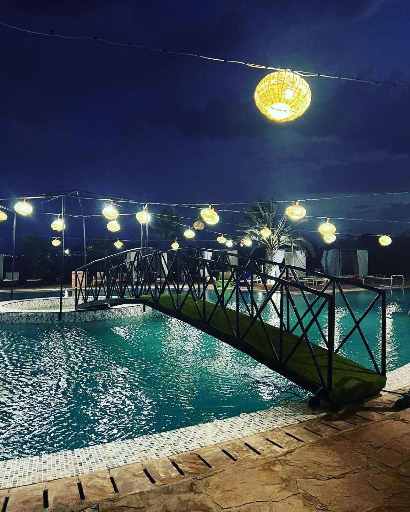 Les Jardins D Amizmiz 6 Piscines Bed & Breakfast Wawizelte Eksteriør bilde